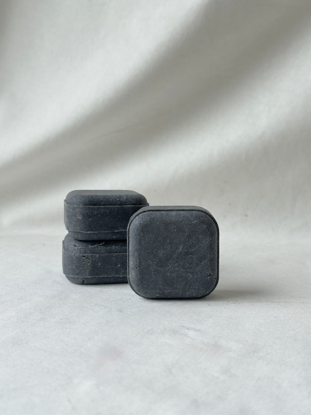 charcoal shampoo bar